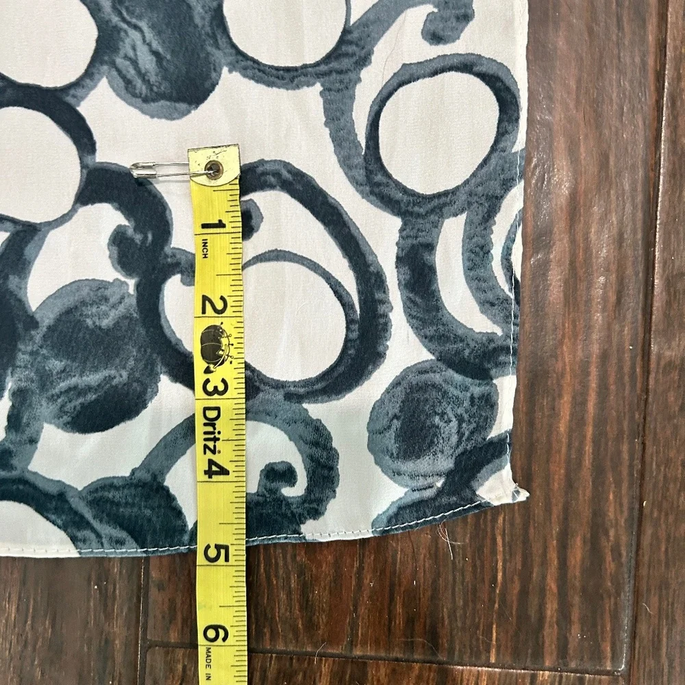 🧣EUC - BEAUTIFUL SCARF